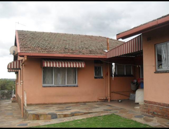 3 BEDROOM HOUSE FOR SALE IN RESERVOIR HILLS